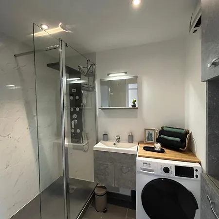 Apartman L'ecrin Bleu - Cocooning Au Lavandou - 800m De La *