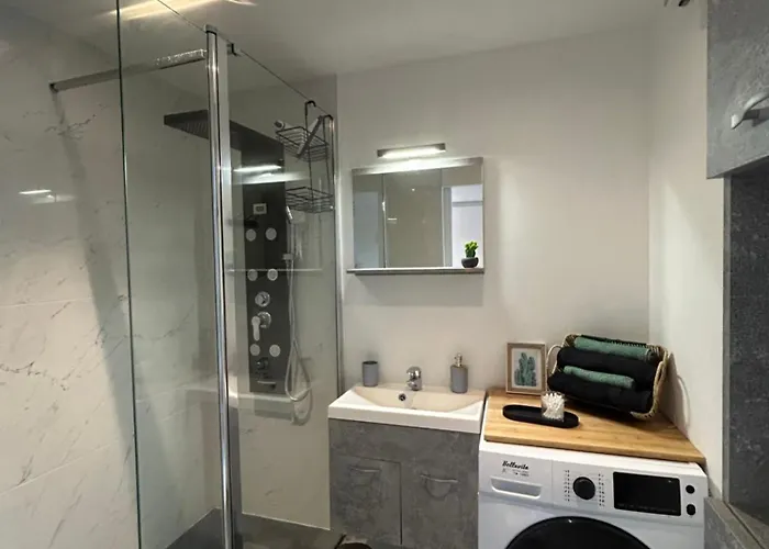 Apartman L'ecrin Bleu - Cocooning Au Lavandou - 800m De La *